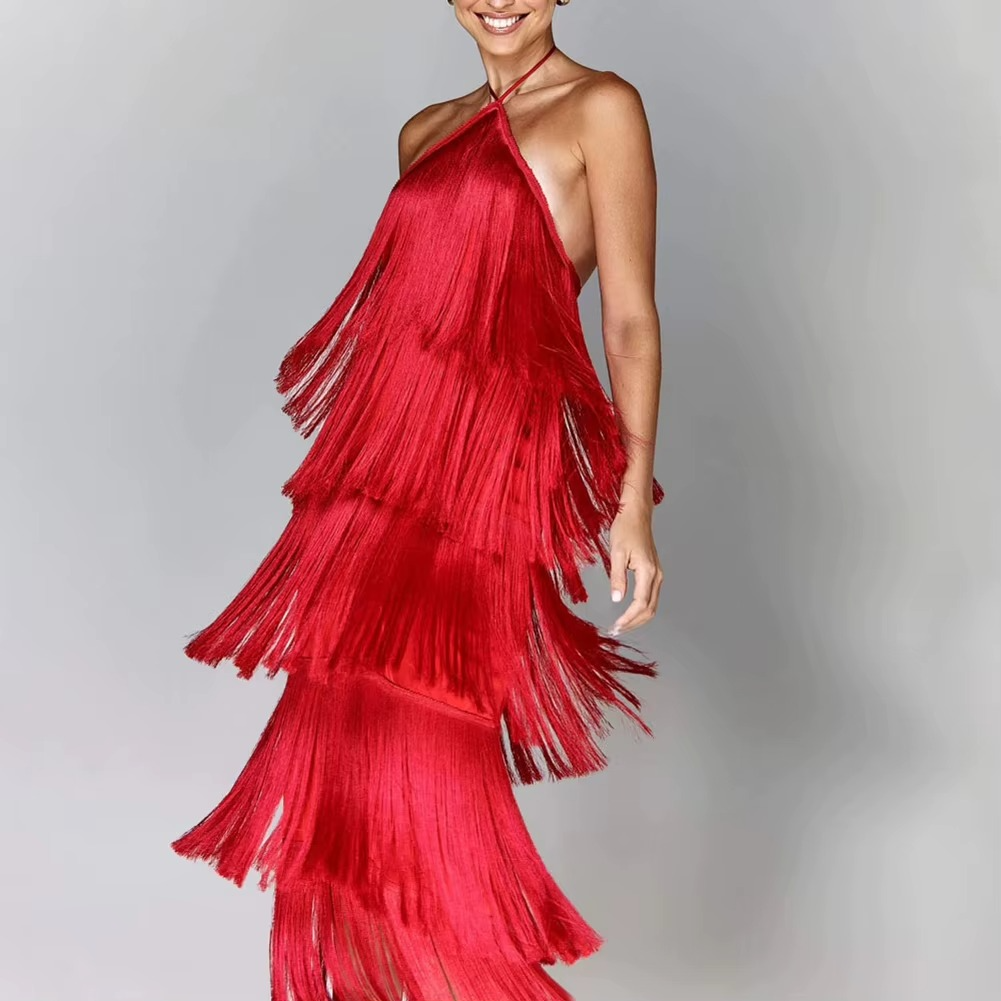 Vestido Longo Renata Movimento, Charme e Luxo em Cada Camada