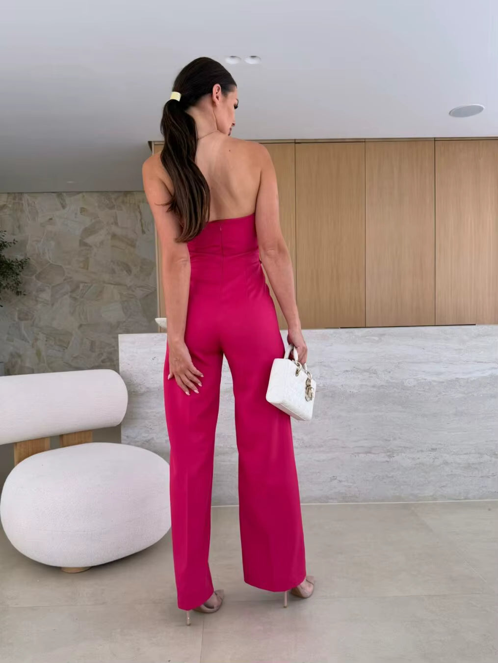 Macacão Melissa Feminino Tomara que Caia o Poder Silencioso da Elegância e do Desejo