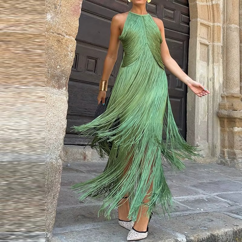 Vestido Longo Maitê o Movimento do Luxo em Cada Franja