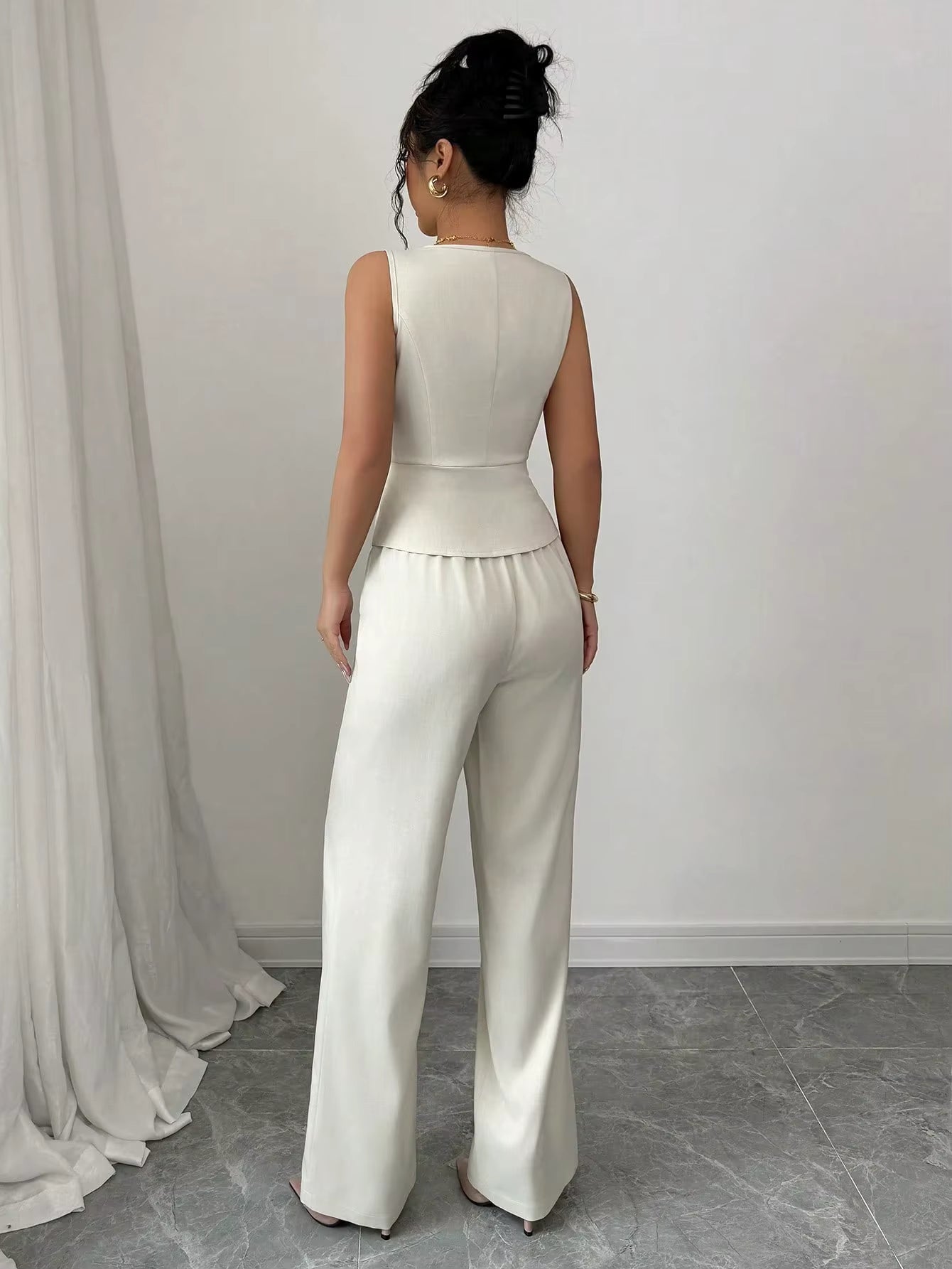 Conjunto de Calça Olivia Colete e Calça de Cintura Alta com Estilo e Conforto