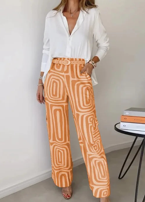 Conjunto de Calça Melina Camisa Branca com Calça de Estampa Geométrica Elegante