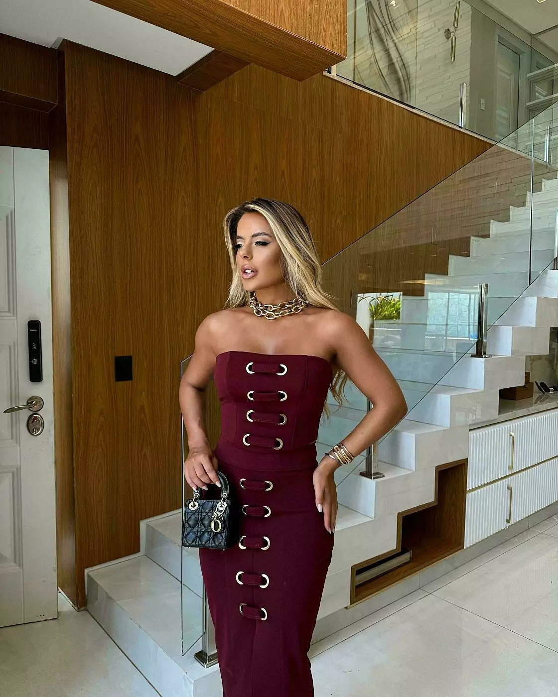 Conjunto de Saia Violeta O Encanto do Minimalismo Sofisticado