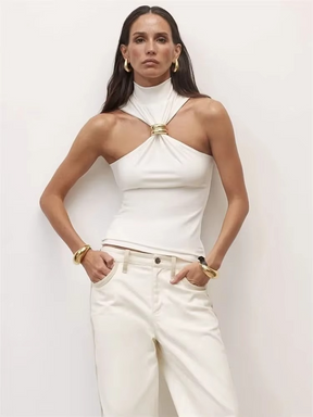 Blusa Argola Dourada Gabi Gola Alta Sem Mangas Elegância Moderna com Toque de Sofisticação