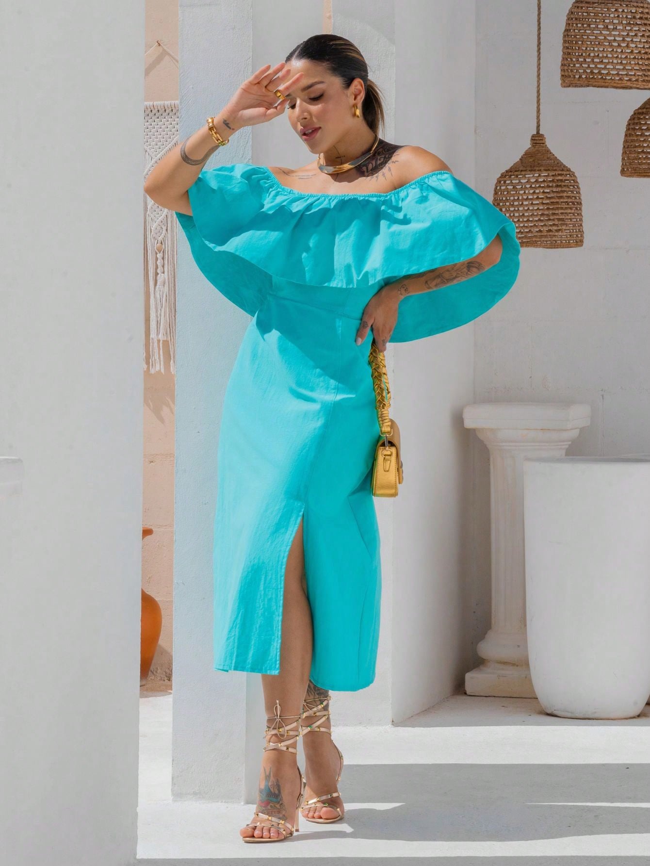 Vestido Midi Ivanna - Off-Shoulder Branco – Estilo e Conforto em Cada Detalhe