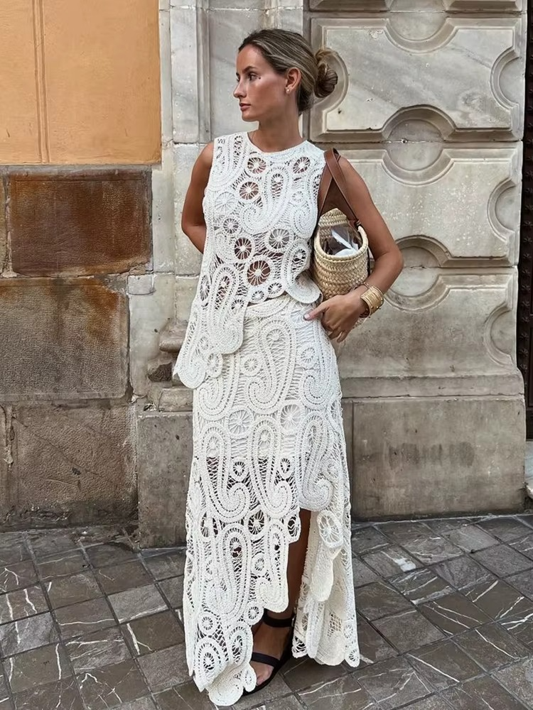 Conjunto de Saia Charlotte Feminino de Crochê Rendado Sofisticação e Charme Atemporal