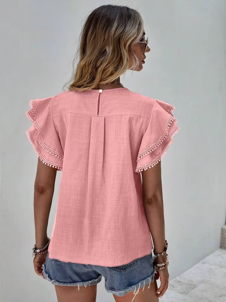 Blusa Isadora Feminina com Manga Borboleta e Detalhes em Renda Casual e Elegante
