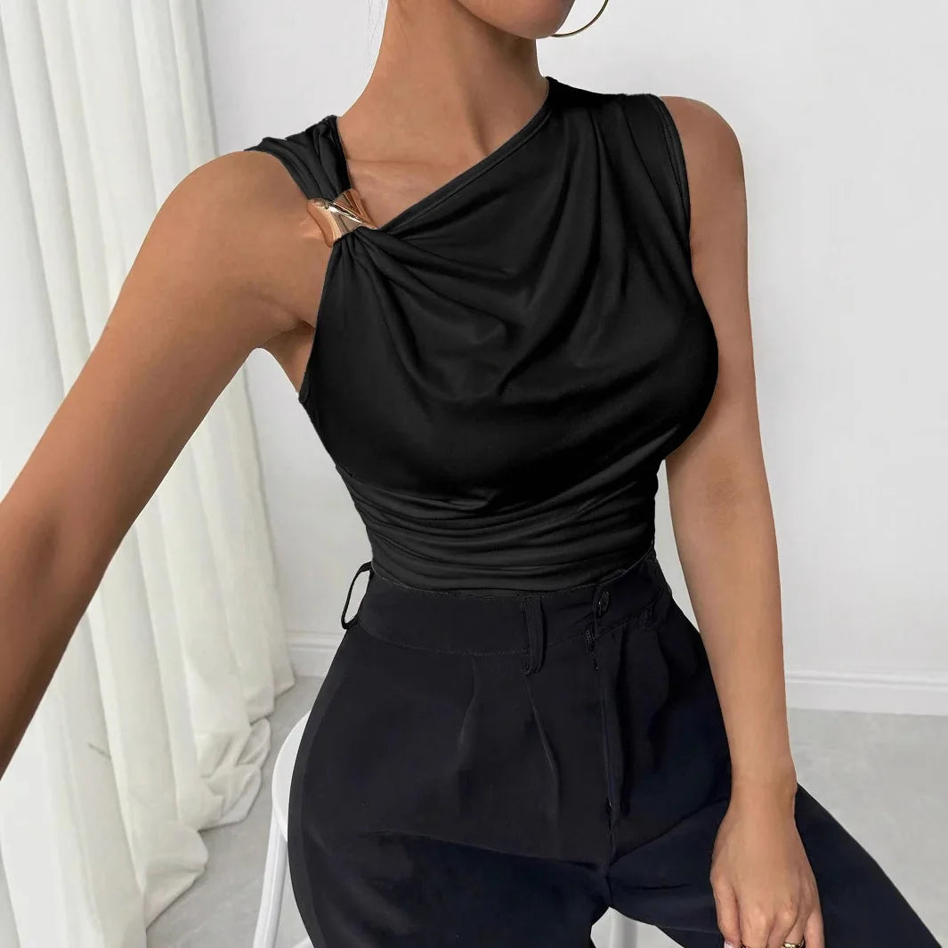 Blusa Aline Colete Sem Mangas com Detalhes Metálicos e Caimento Elegante