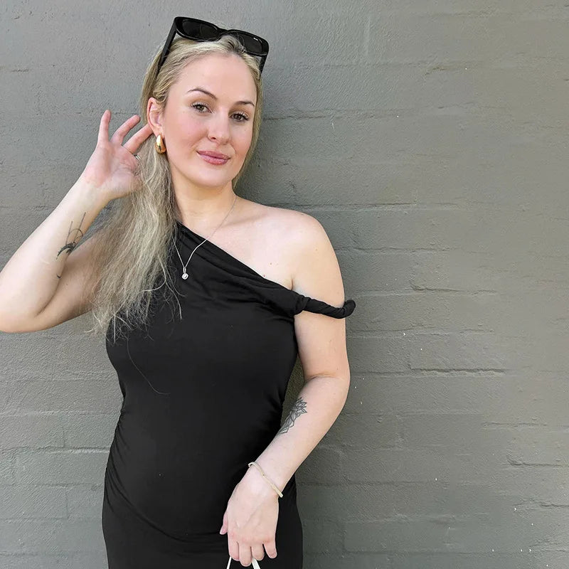 Blusa Assimétrica Bruna Feminina Elegância Atemporal em Cada Detalhe