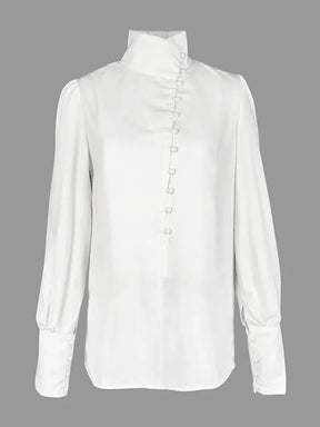 Camisa Giordana — A Elegância do Corte Slim e da Fileira de Botões Encapados em Linha