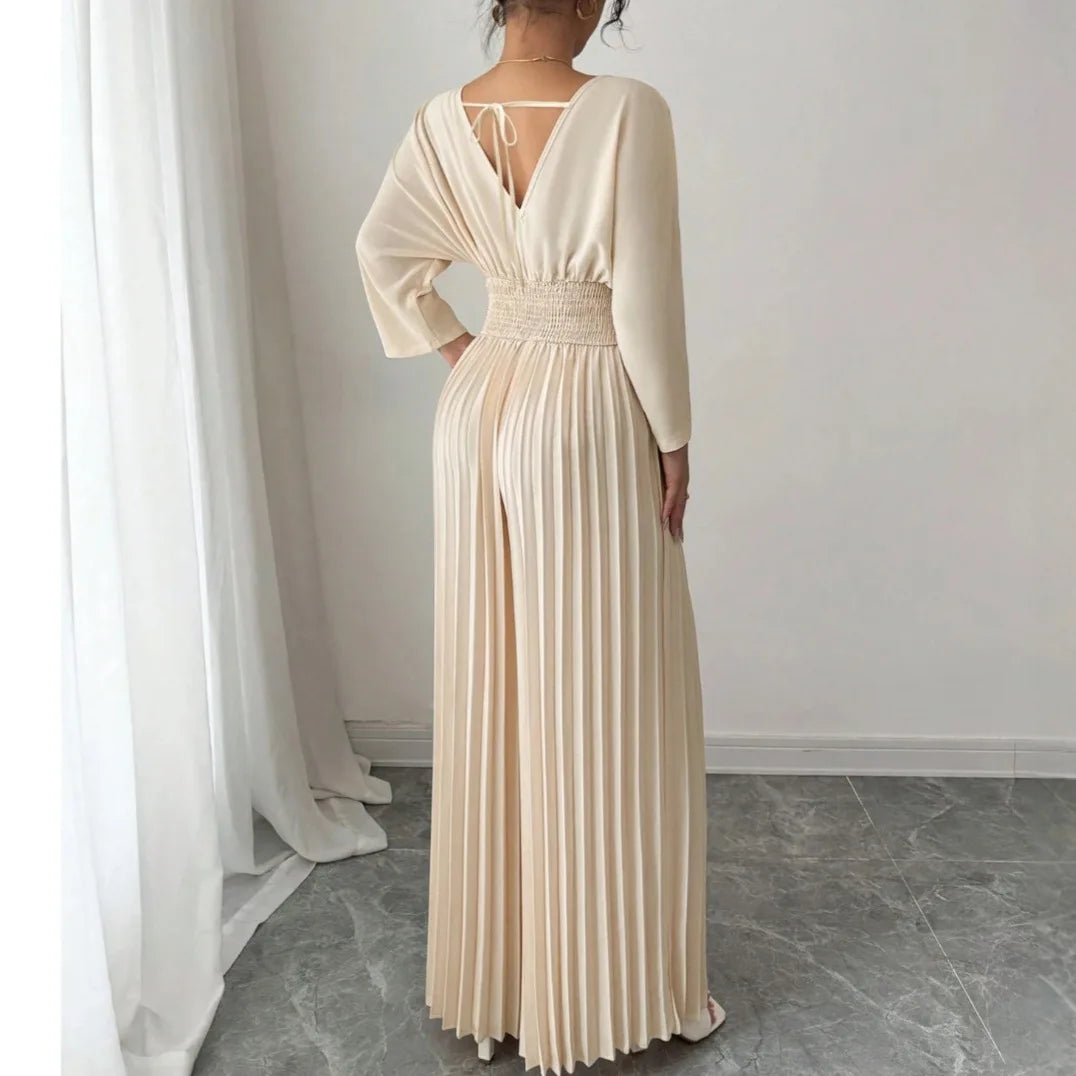 Macacão Cecília Feminino Plissado com Decote em V Elegância Suave e Movimento de Luxo