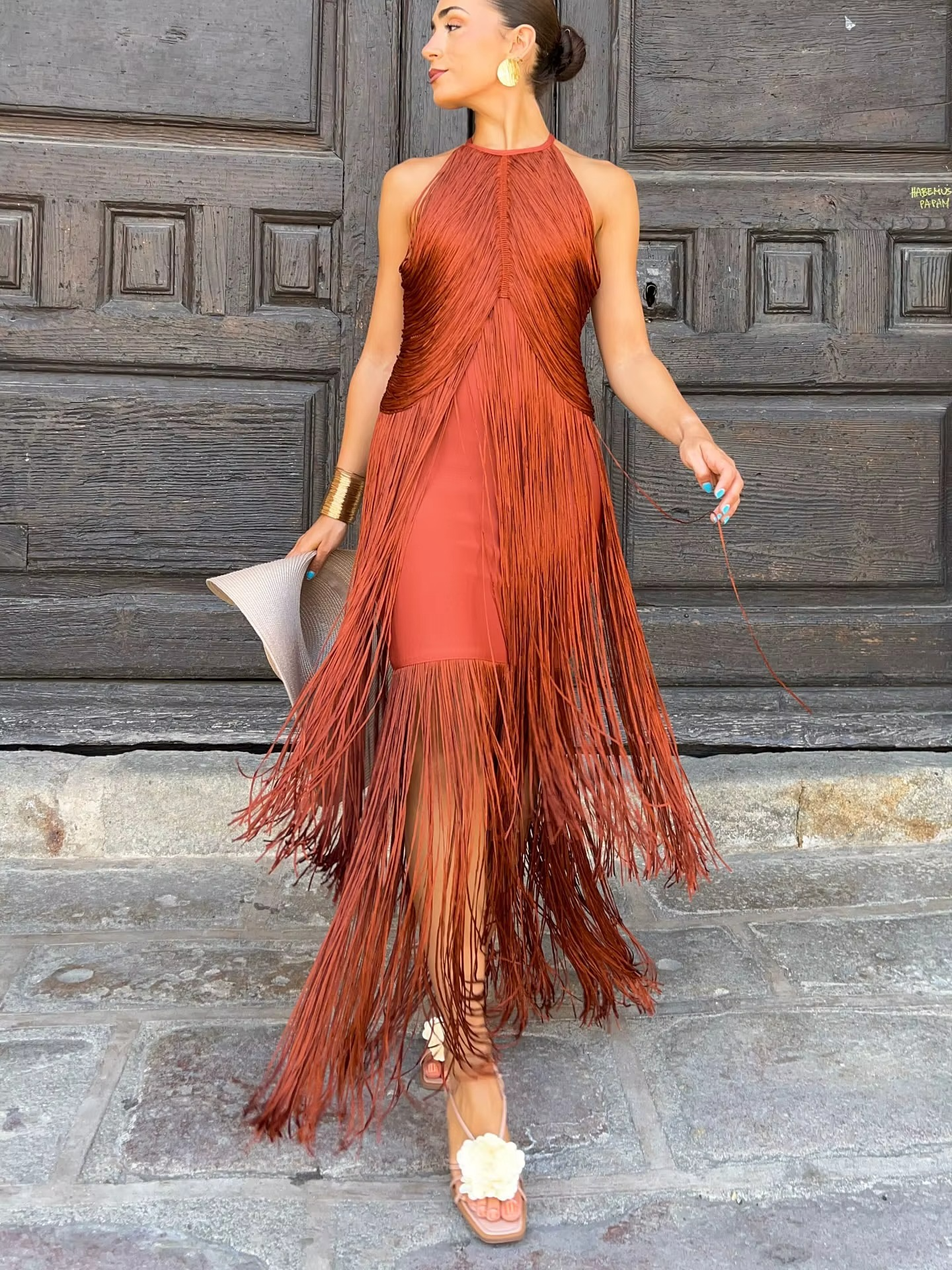 Vestido Longo Maitê o Movimento do Luxo em Cada Franja