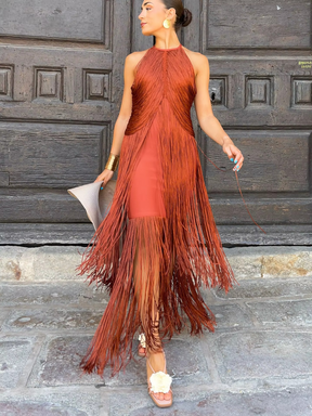 Vestido Longo Maitê o Movimento do Luxo em Cada Franja