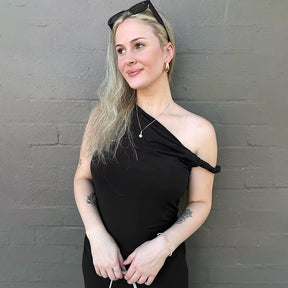 Blusa Assimétrica Bruna Feminina Elegância Atemporal em Cada Detalhe