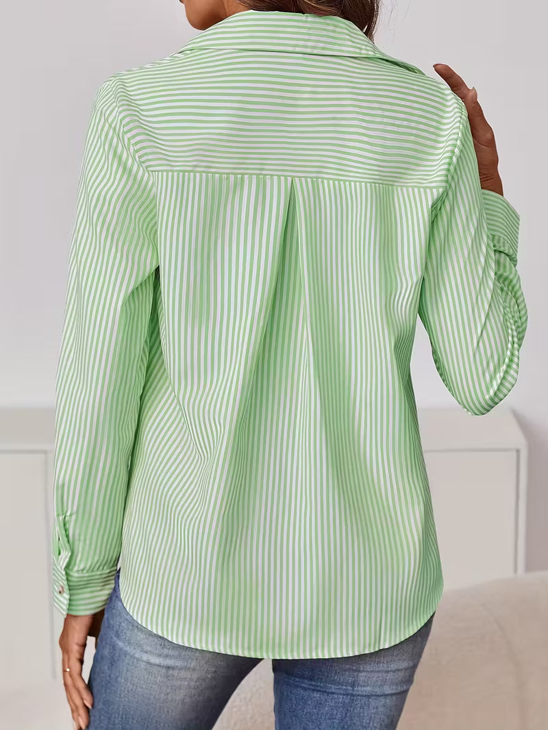 Camisa Thalina Listrada – Elegância Clássica com Essência Contemporânea