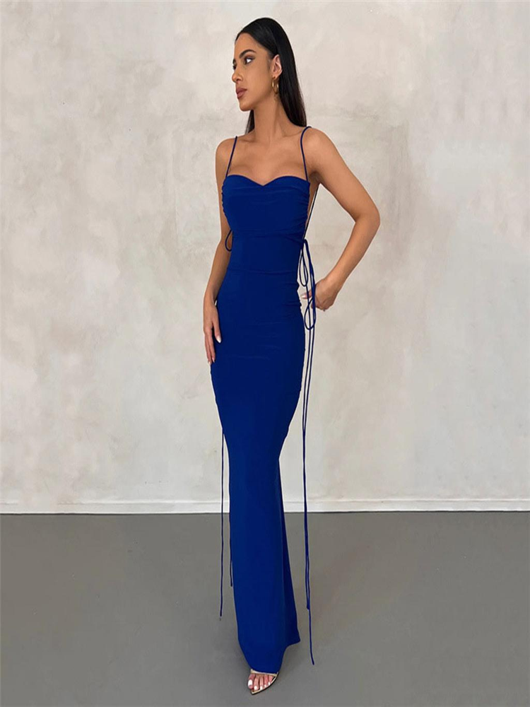 Vestido Longo Giane - Justo com Alças Finas e Amarração Lateral – Elegância Contemporânea para Ocasiões Especiais