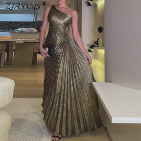 Vestido Longo Késsia Elegância Escultural em Dourado Metálico
