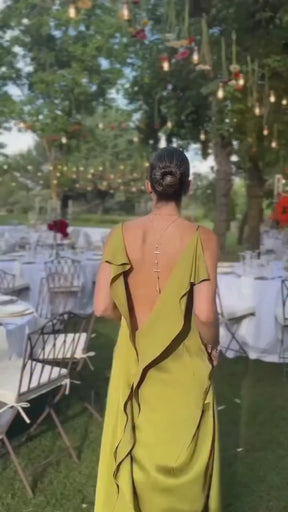 Vestido Longo Mirela Elegância Fluida à Beira do Luxo