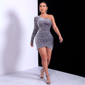 Vestido Curto Eloide Preto de Lantejoulas – Elegância e Brilho para Sua Noite